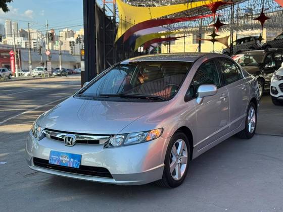 HONDA CIVIC 1.8 LXS 16V FLEX 4P MANUAL HONDA CIVIC 1.8 LXS 16V FLEX 4P MANUAL
